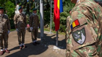 Vicepreședinții CJ Suceava au fost prezenți la ceremonia dedicată Zilei Drapelului Național. Nicolae Robu: „Este despre țara pe care o purtăm în suflet, oriunde ne-ar purta pașii”