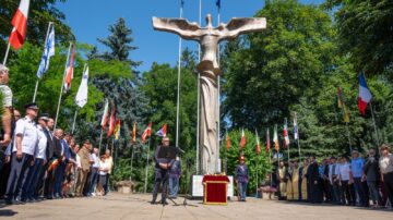 Vicepreședinții CJ Suceava au fost prezenți la ceremonia dedicată Zilei Drapelului Național. Nicolae Robu: „Este despre țara pe care o purtăm în suflet, oriunde ne-ar purta pașii”