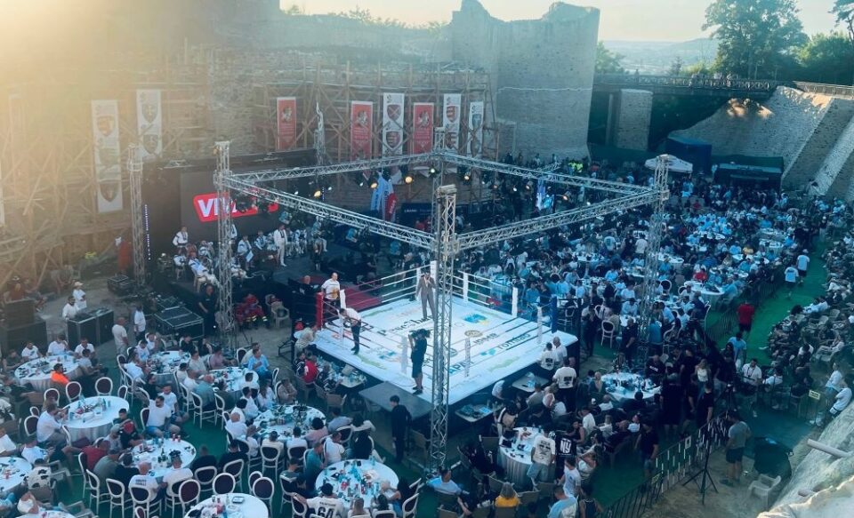Suceveni de toate vârstele au asistat pe viu la gala Colosseum Tournament de la Cetate