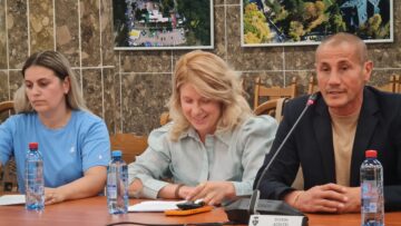 Pro și contra închiderii sălilor de jocuri din Suceava, față în față, la sediul Primăriei Suceava
