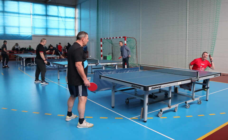 Peste 200 de sportivi se reunesc pe 11 iulie pentru Cupa „Zilele Municipiului Fălticeni” la tenis de masă Peste 200 de sportivi se reunesc pe 11 iulie pentru Cupa „Zilele Municipiului Fălticeni” la tenis de masă
