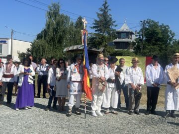 În comuna Horodnic de Sus a fost inaugurat „Zidul Demnității”, un monument dedicat valorilor morale, credinței și identității naționale