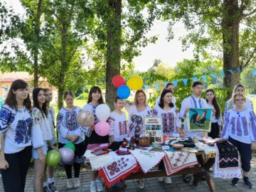 Două reviste școlare din Rădăuți au reprezentat Suceava în Tabăra națională de creație de la Muncel