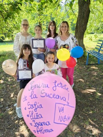 Două reviste școlare din Rădăuți au reprezentat Suceava în Tabăra națională de creație de la Muncel