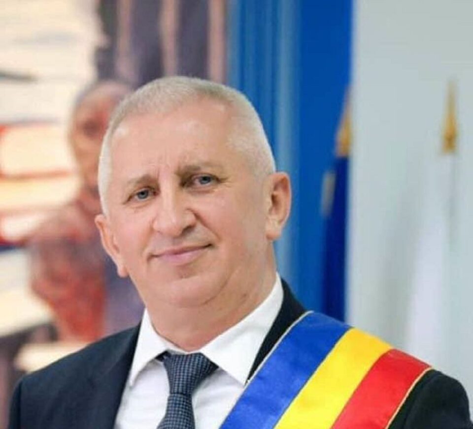 Primarul orașului Vicovu de Sus, Vasile Iliuț Primarul orașului Vicovu de Sus, Vasile Iliuț