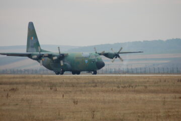 Aeronavă de tip C-130 Hercules Aeronavă de tip C-130 Hercules