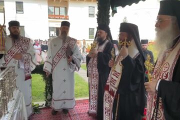 La Sfânta Liturghie arhierească de pe 2 iulie de la Mănăstirea Putna va sluji Înaltpreasfințitul Părinte Mitropolit Efrem de Alep La Sfânta Liturghie arhierească de pe 2 iulie de la Mănăstirea Putna va sluji Înaltpreasfințitul Părinte Mitropolit Efrem de Alep