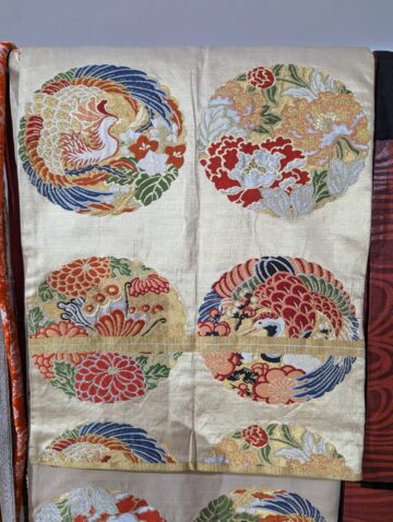 Expoziție spectaculoasă dedicată patrimoniului textil al României și Japoniei, la Muzeul de Istorie Suceava