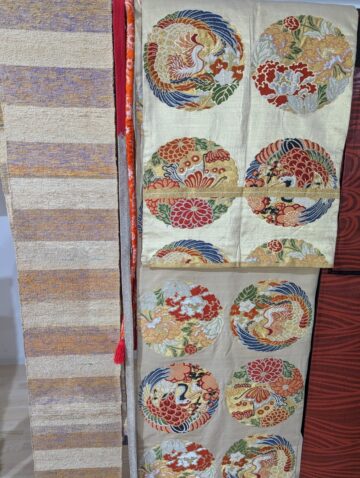 Expoziție spectaculoasă dedicată patrimoniului textil al României și Japoniei, la Muzeul de Istorie Suceava
