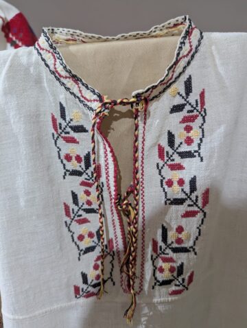 Expoziție spectaculoasă dedicată patrimoniului textil al României și Japoniei, la Muzeul de Istorie Suceava