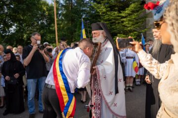Gheorghe Șoldan, alături de mii de credincioși la sărbătoarea Sfântului Voievod Ștefan cel Mare de la Putna: „Avem datoria să-i ducem mai departe moștenirea uriașă”