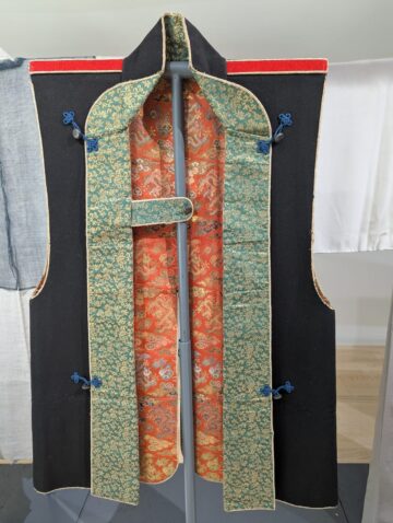 Expoziție spectaculoasă dedicată patrimoniului textil al României și Japoniei, la Muzeul de Istorie Suceava
