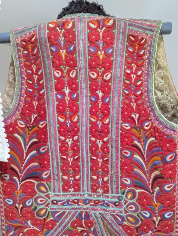 Expoziție spectaculoasă dedicată patrimoniului textil al României și Japoniei, la Muzeul de Istorie Suceava