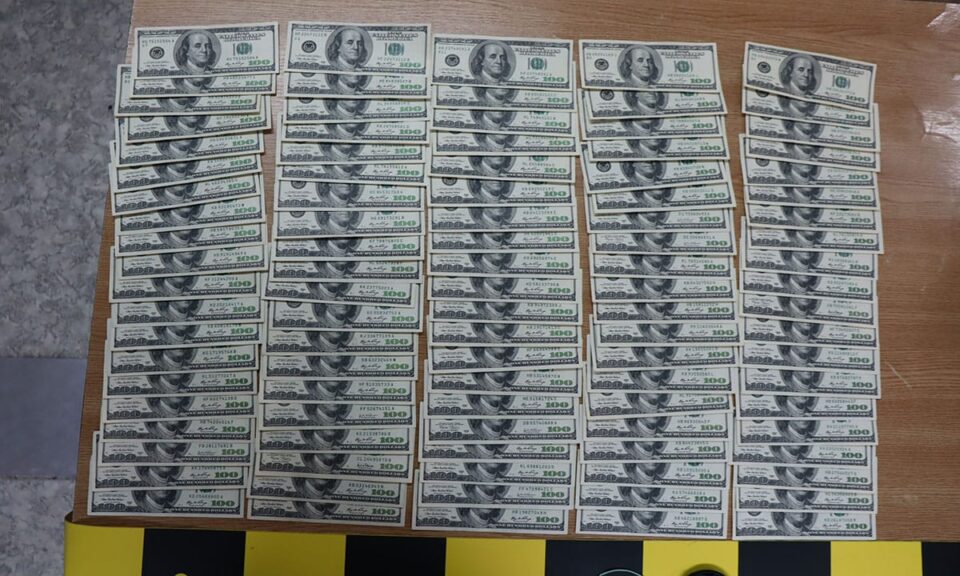 Aproape 500.000 de dolari, confiscați abuziv, returnați unui ucrainean