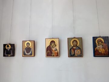 Expoziția Atelierului de pictură de icoane în manieră bizantină, în Cafeteria Muzeului de Istorie
