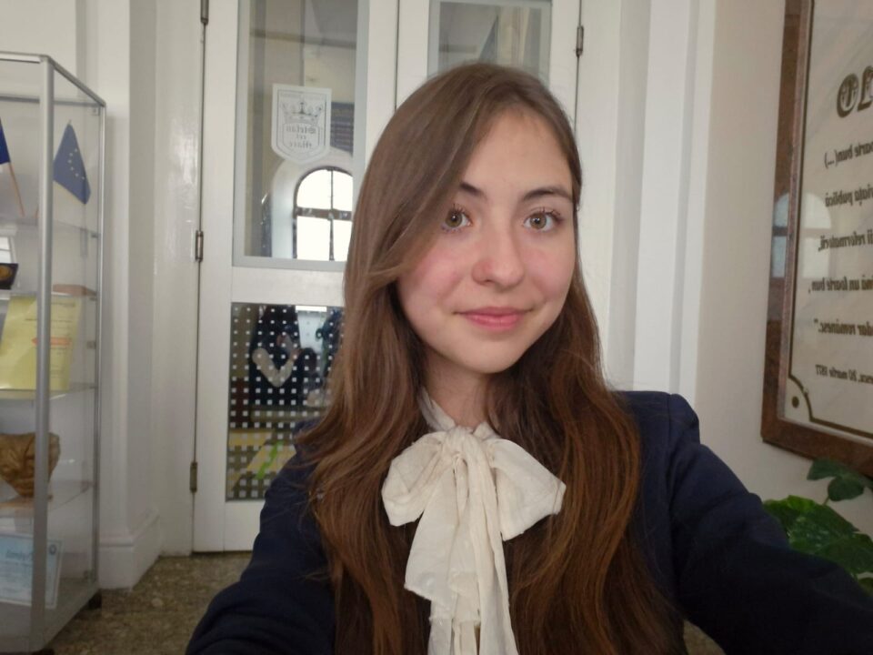 Suceava este reprezentată la Olimpiada Internațională de Biologie, de la Vilnius. Ștefanista Rebeca Ungureanu: „E ca o minune” Suceava este reprezentată la Olimpiada Internațională de Biologie, de la Vilnius. Ștefanista Rebeca Ungureanu: „E ca o minune”
