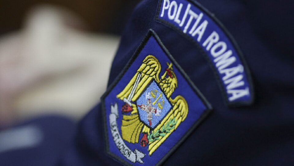 Polițiștii au dat amenzi de peste 10.000 de euro, după un scandal monstru între femei, plecat de la un câine Polițiștii au dat amenzi de peste 10.000 de euro, după un scandal monstru între femei, plecat de la un câine