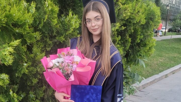 Gabriela Ilică, șefa de promoție de la Biologie, USV, își dorește o carieră în învățământ: „Niciun parcurs nu este construit singur”