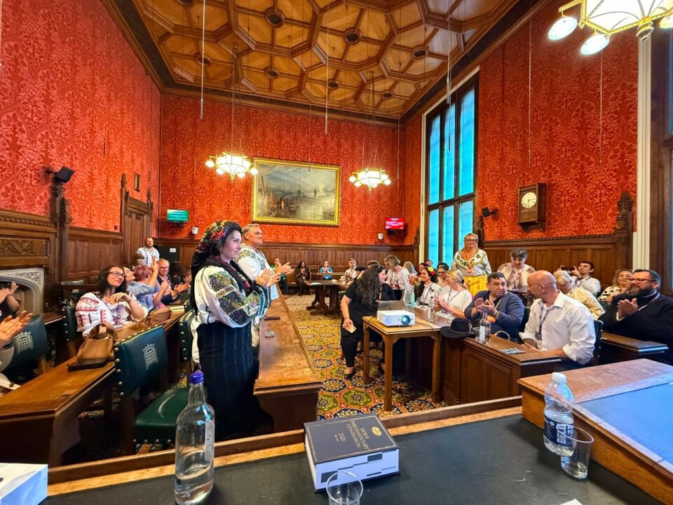 Bucovina în Parlamentul Britanic: „Nu doar o vizitezi, rămâne cu tine” Bucovina în Parlamentul Britanic: „Nu doar o vizitezi, rămâne cu tine”