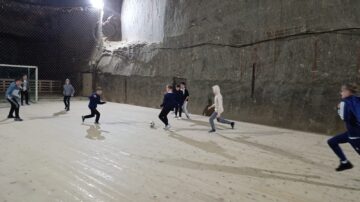 Minitabăra elevilor pasionați de istorie și geografie de la școlile „Ion Creangă” și Nr. 4 Suceava, la Cacica, 2026: recunoștință, prietenie, aventură, distracție