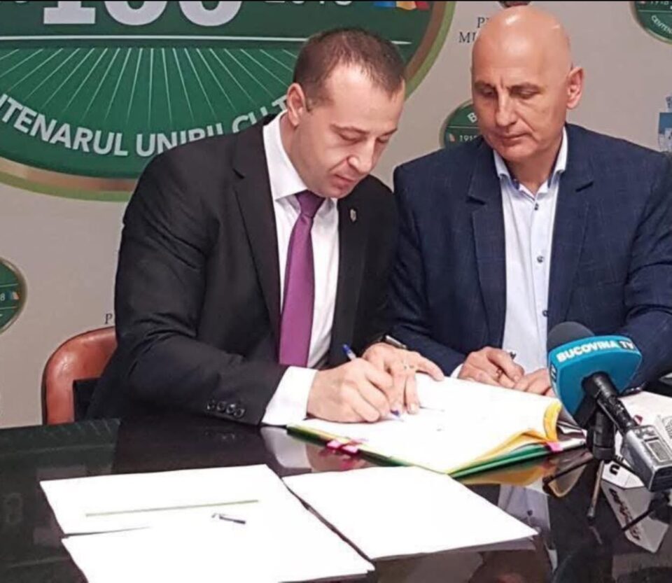Lucian Harșovschi la semnarea proiectelor din Suceava cu finanțare de la ADR-NE