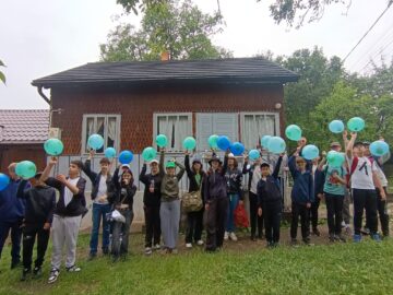 Minitabăra elevilor pasionați de istorie și geografie de la școlile „Ion Creangă” și Nr. 4 Suceava, la Cacica, 2026: recunoștință, prietenie, aventură, distracție