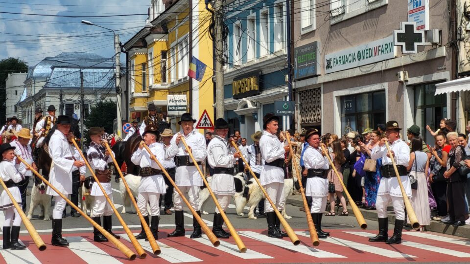 Festivalul Internațional „Întâlniri Bucovinene” va transforma municipiul Câmpulung Moldovenesc în capitala folclorului bucovinean Festivalul Internațional „Întâlniri Bucovinene” va transforma municipiul Câmpulung Moldovenesc în capitala folclorului bucovinean