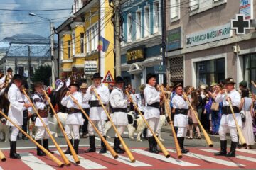 Festivalul Internațional „Întâlniri Bucovinene” va transforma municipiul Câmpulung Moldovenesc în capitala folclorului bucovinean Festivalul Internațional „Întâlniri Bucovinene” va transforma municipiul Câmpulung Moldovenesc în capitala folclorului bucovinean