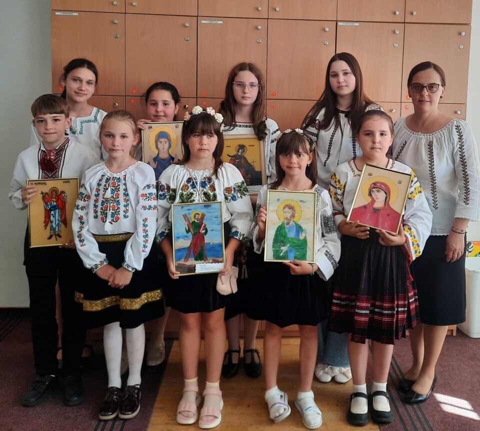 140 de preșcolari și elevi, la Concursul Interjudețean „Icoana din sufletul copilului”