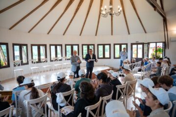 34 de copii premianți din sistemul de protecție socială sucevean, răsplătiți cu o tabără de neuitat