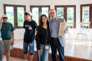 34 de copii premianți din sistemul de protecție socială sucevean, răsplătiți cu o tabără de neuitat