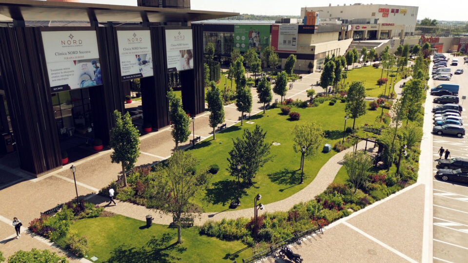Hituri memorabile și mașini de colecție: un weekend cu atmosferă retro la Iulius Mall Suceava