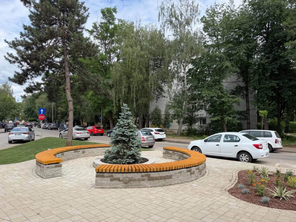 Scuar amenajat de Primăria Suceava pentru odihnă și relaxare, la „Albina”