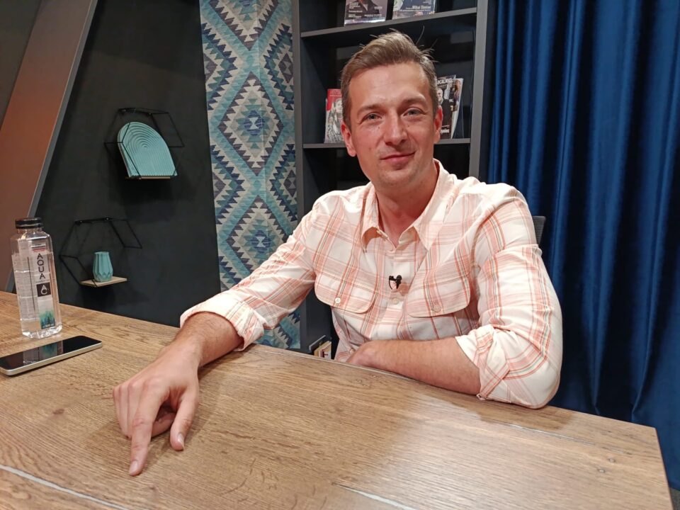 Consilierul local Radu Bores, invitat de Marius Cocoș la emisiunea ”Față în față” Consilierul local Radu Bores, invitat de Marius Cocoș la emisiunea ”Față în față”