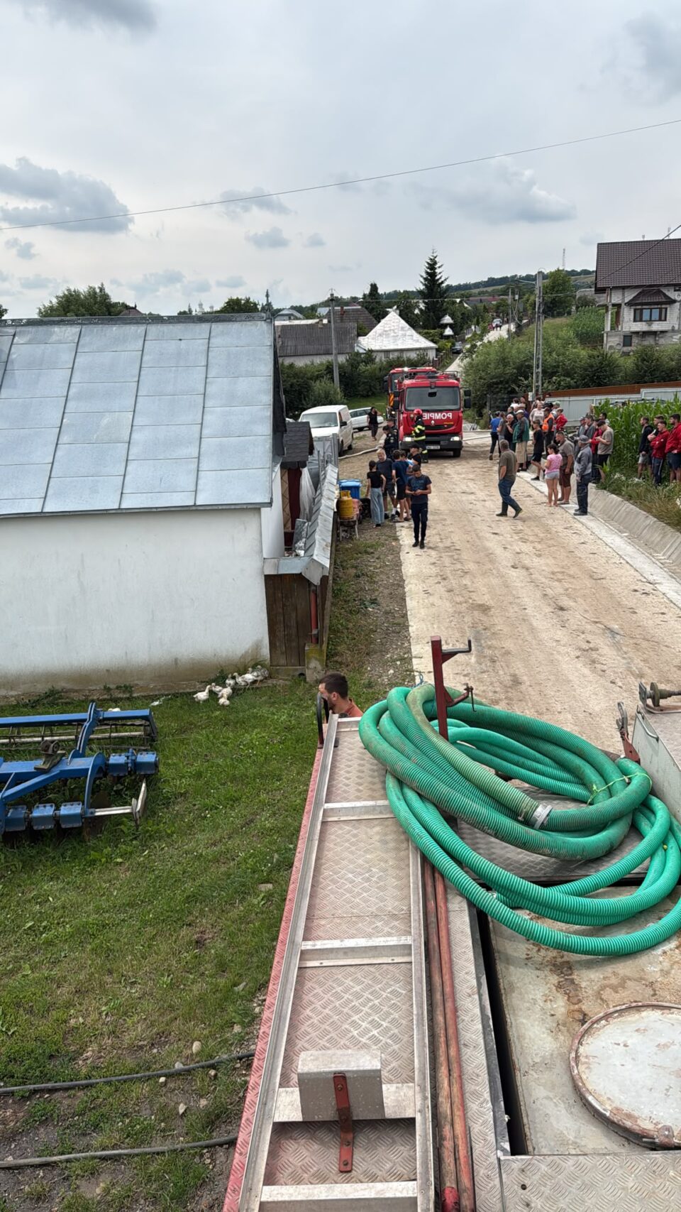 Un scurtcircuit la o motocoasă a provocat un incendiu cu pagube de 100.000 de euro