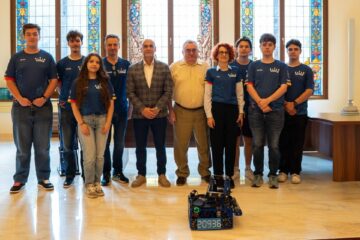 Echipa de robotică a Colegiului Național „Ștefan cel Mare”, sprijinită, în premieră, de Consiliul Județean Suceava Echipa de robotică a Colegiului Național „Ștefan cel Mare”, sprijinită, în premieră, de Consiliul Județean Suceava