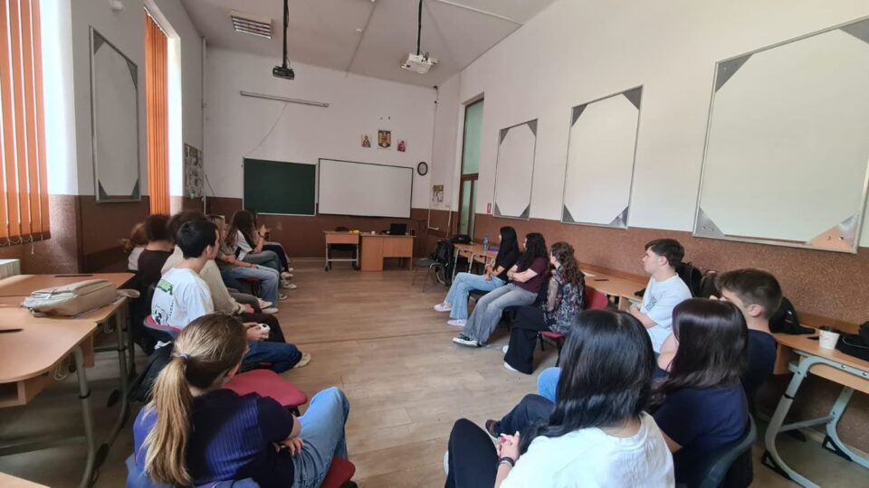 Școala de Vară „Valter Vasile Olariu”, de la Colegiul „Eudoxiu Hurmuzachi” Rădăuți