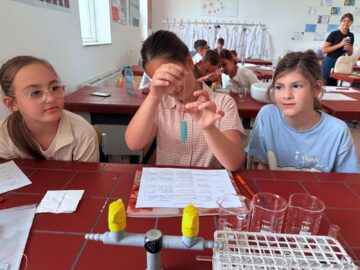 Școala de vară de științe ,,ReCREAȚIE!”, la Liceul Filadelfia
