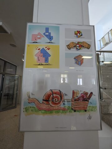 Aproximativ 100 de lucrări pot fi admirate în cadrul Expoziției Internaționale de Grafică Satirică Bucovina, ediția a XX-a, la Muzeul de Istorie Suceava