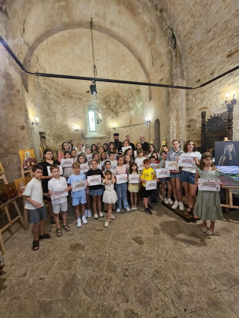 Ediția a XV-a a Taberei de creație „Micii iconari” de la Adâncata a reunit 82 de copii