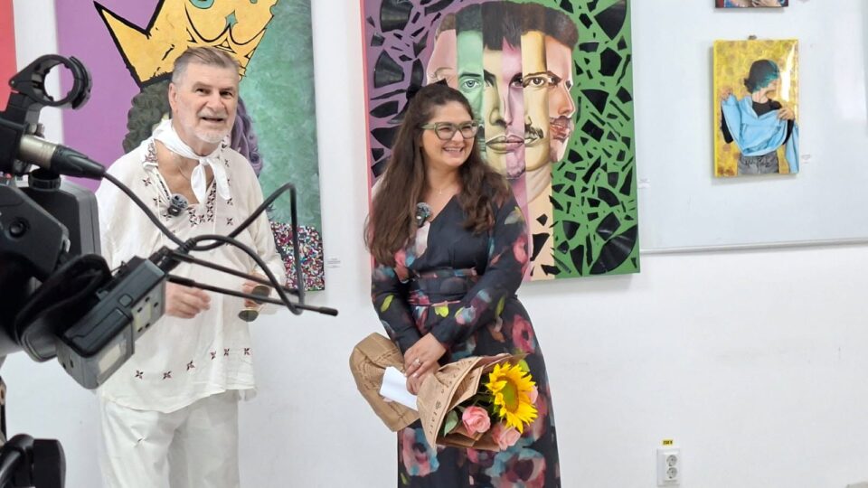 Artista Andreia Romaniuc (Ladybug) a revenit acasă, după mai mulți ani petrecuți la Londra, și a expus la Galeria de Artă Zamca Artista Andreia Romaniuc (Ladybug) a revenit acasă, după mai mulți ani petrecuți la Londra, și a expus la Galeria de Artă Zamca
