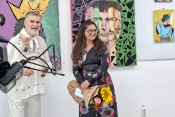 Artista Andreia Romaniuc (Ladybug) a revenit acasă, după mai mulți ani petrecuți la Londra, și a expus la Galeria de Artă Zamca Artista Andreia Romaniuc (Ladybug) a revenit acasă, după mai mulți ani petrecuți la Londra, și a expus la Galeria de Artă Zamca