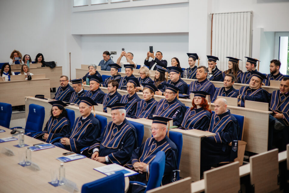 Profesorului italian Marco Valeri a primit titlul de Doctor Honoris Causa din partea Universității „Ștefan cel Mare”
