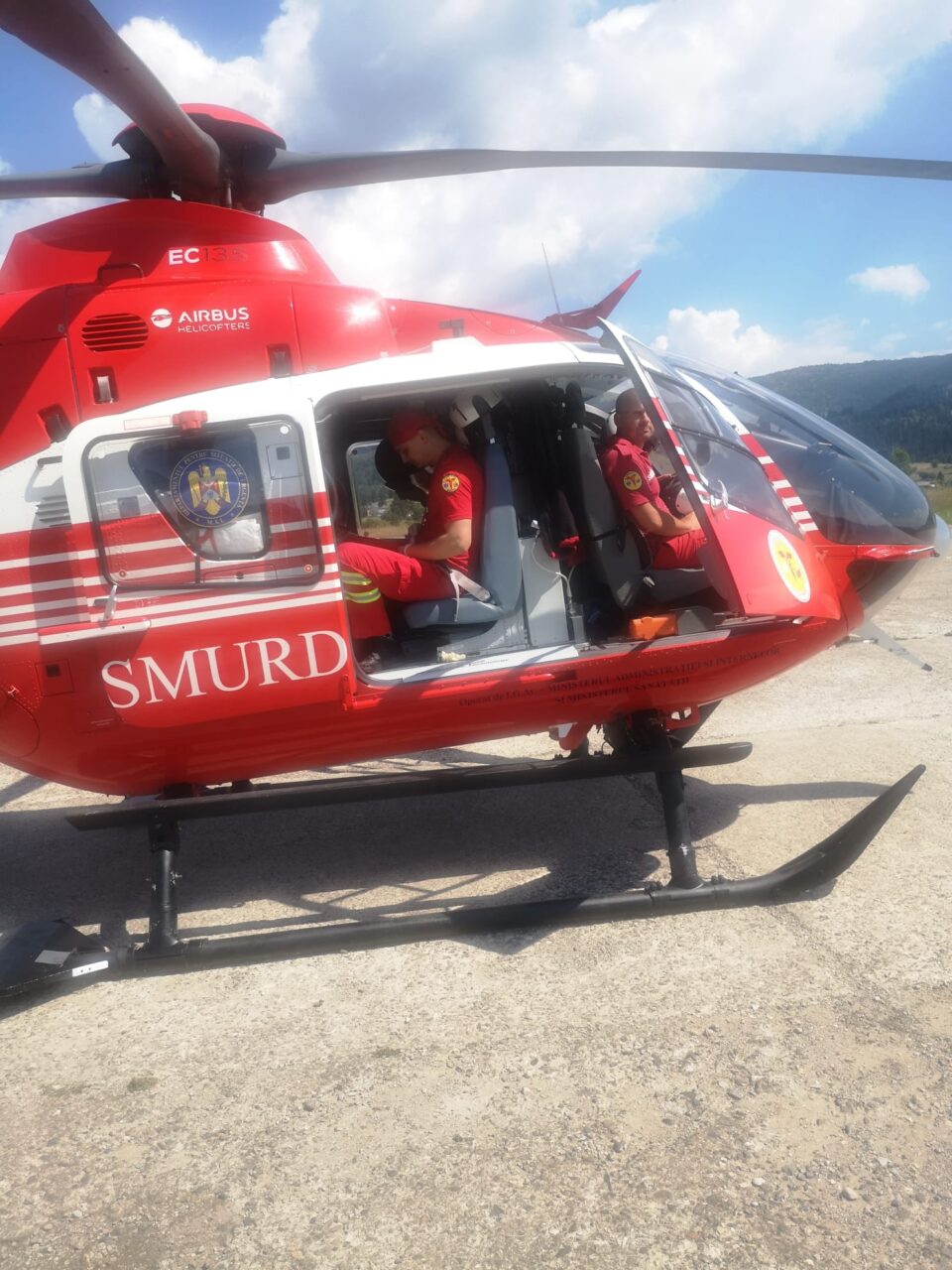 La Dornișoara, un bărbat a suferit o amputație parțială de braț și a fost preluat de un elicopter SMURD