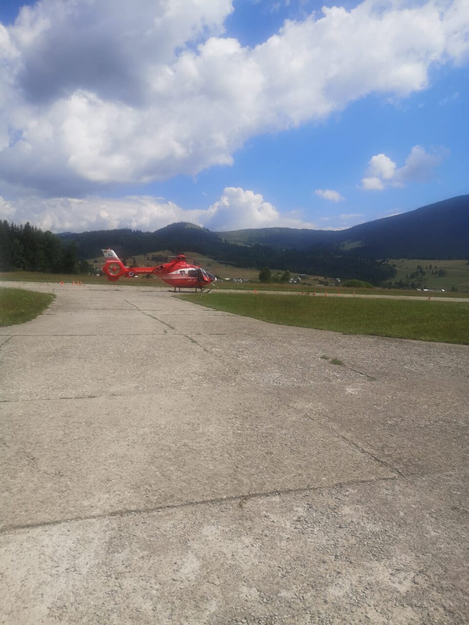La Dornișoara, un bărbat a suferit o amputație parțială de braț și a fost preluat de un elicopter SMURD