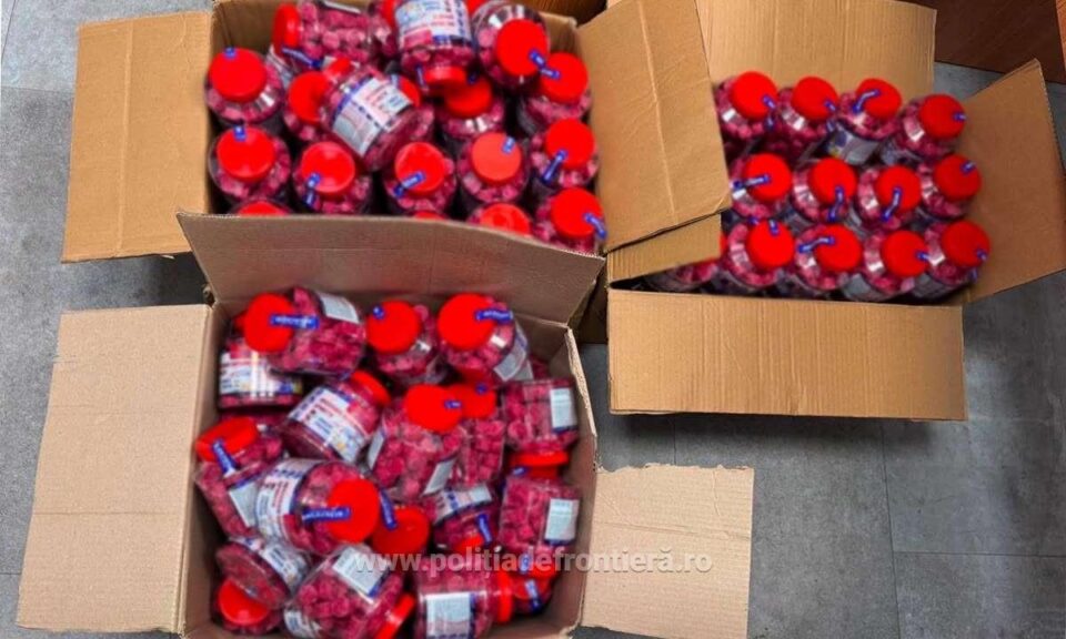 Otrăvuri pentru șobolani, confiscate în Vama Siret