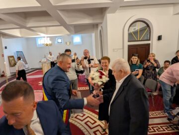 Peste 50 de „cupluri de aur” din Fălticeni au fost premiate de primarul Cătălin Coman de Ziua Municipiului