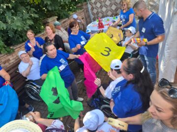 Peste 80 de persoane vulnerabile îngrijite în centrele Mănăstirii Bogdănești au participat la activitatea „Punți către suflete”
