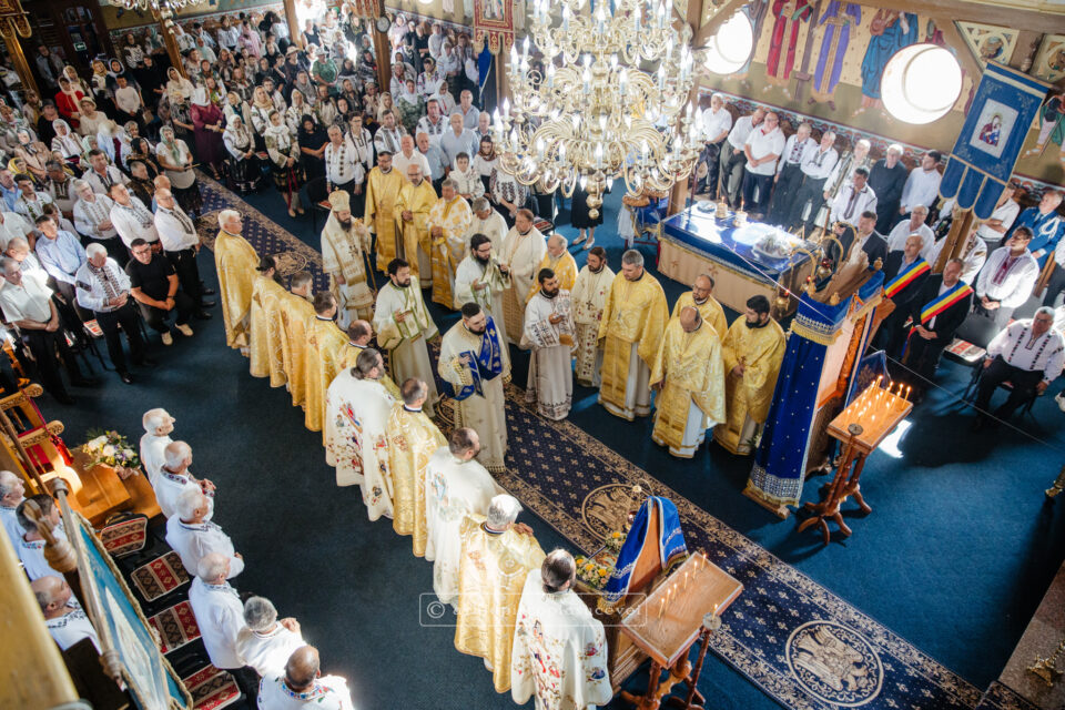 Binecuvântare arhierească în Parohia „Acoperământul Maicii Domnului” Ilișești Binecuvântare arhierească în Parohia „Acoperământul Maicii Domnului” Ilișești