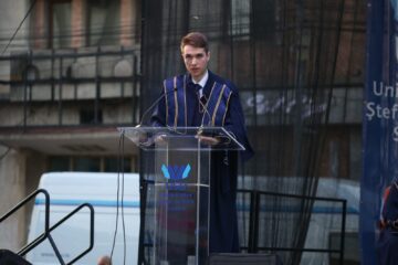 Ștefan Amarine, șeful de promoție al specializării Managementul Energiei de la Facultatea de Inginerie Electrică și Știința Calculatoarelor: „Pentru mine, a avea succes înseamnă a fi fericit” Ștefan Amarine, șeful de promoție al specializării Managementul Energiei de la Facultatea de Inginerie Electrică și Știința Calculatoarelor: „Pentru mine, a avea succes înseamnă a fi fericit”